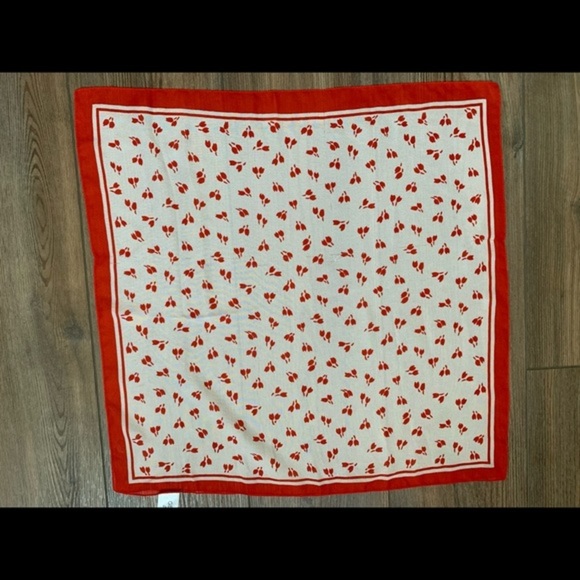 Scarf - Picture 1 of 6